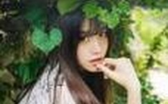 雪乳高耸激情难耐的美妇